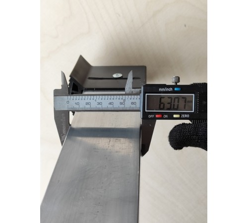 Упор поперечный 700мм (пластик.насадки)