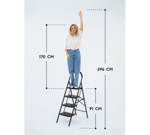 Стремянка 4-х ступенчатая Alterno с широкими антискользящими ступенями. Black Edition Exclusive